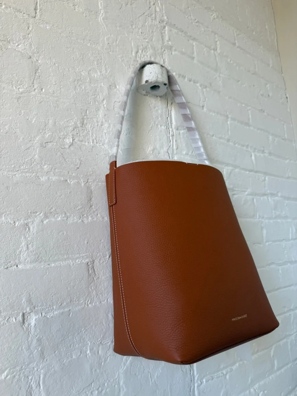 NWT Maison de Sabré The Bucket Soft Tote - Picture 9 of 15